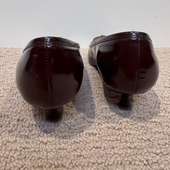 Isaac Mizrahi | Loafer Kitten Heel Pump | Vero Cuoio Patent Leather | Brown - Picture 3 of 8